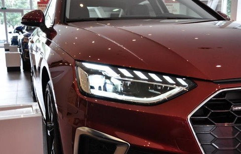 奥迪r8黑武士(奥迪r8黑武士图片)