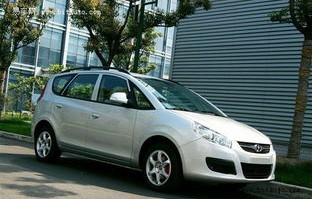 江淮和悦12年的车能卖多少钱(12年江淮和悦多大排量)