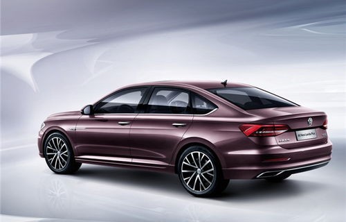 上汽大众朗逸plus价格及图片(上汽大众朗逸plus价格及图片2020款)