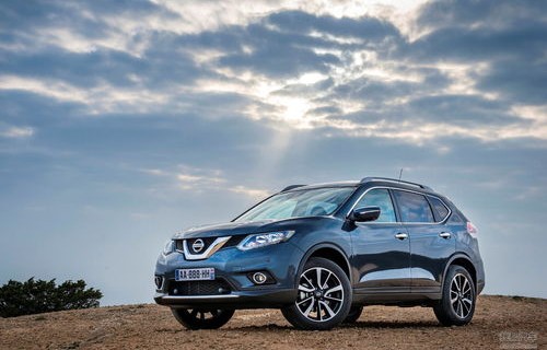 奇骏汽车图片(奇骏图片2020实际图片)