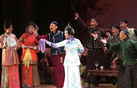 刘晓庆，横店群演的传奇故事