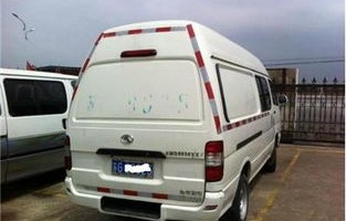 2人座汽油小汽车(2人座汽油小汽车在售)