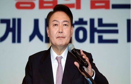 韩国民调揭示，尹锡悦支持率暴跌至13%