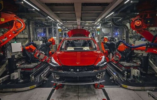 揭秘特斯拉机器人背后的操控之谜