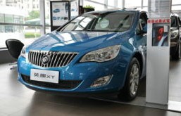 别克英朗xt两厢(别克英朗xt两厢价格)