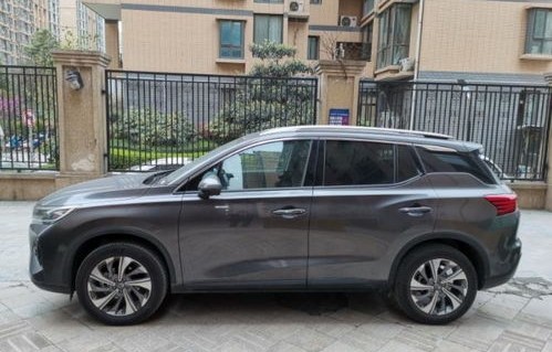 传祺汽车报价及图片(传祺汽车报价及图片易车网)