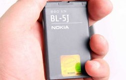 诺基亚x6电池（诺基亚x6电池补电）