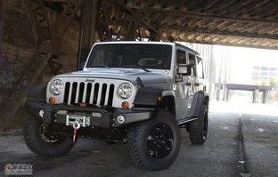 现代吉普车最新款图片(现代汽车吉普车车型)