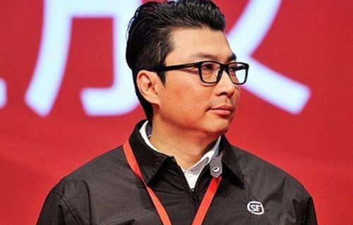 王楚钦的懵然瞬间，机场广播退税的奇妙经历