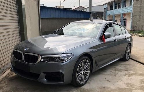 宝马5系进口530i落地价(宝马进口530i2021款)