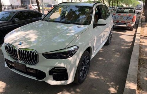 宝马740新车价格多少钱一辆(宝马740新车价格多少钱一辆图片2019款室内)