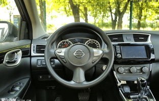 日产轩逸落地价(日产轩逸落地价8万内室)