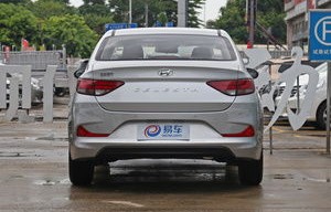 现代悦动图片大全(现代悦动悦目版图片)