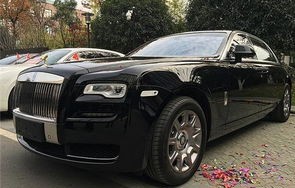 劳斯莱斯古斯特价格(劳斯莱斯古斯特价格及图片后背箱)