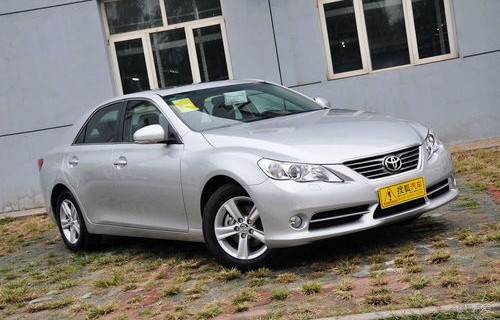 丰田锐志最新款(丰田锐志最新款是哪一年)