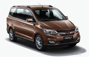 五菱宏光价格及图片(五菱宏光价格及图片2022)