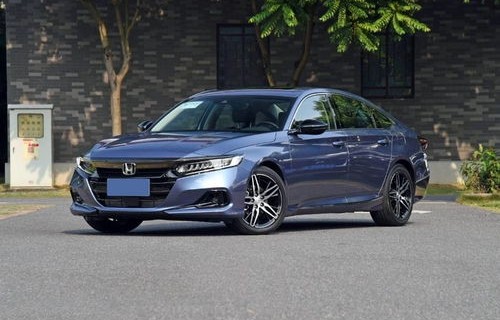 凯美瑞和雅阁哪个档次高(凯美瑞和雅阁比较)