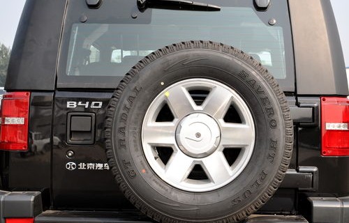 b40北京吉普多少钱(b40北京吉普怎么样)