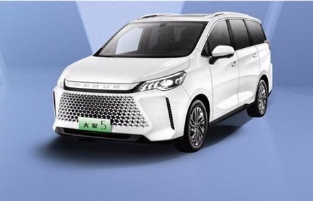 新能源汽车售价(新能源汽车售价看上汽大通MAXUSmifa 5)