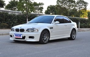 宝马m3价格及图片(宝马m3价格及图片2门)