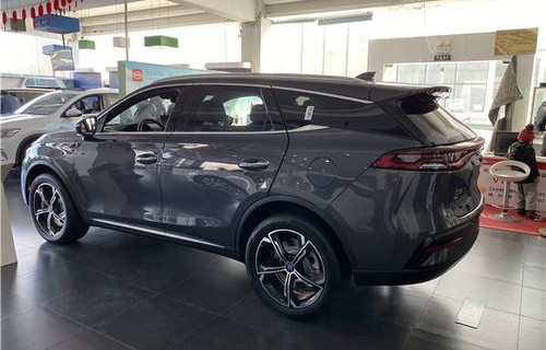 女士比亚迪哪款最好(女士比亚迪哪款最好油电混合的)