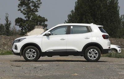 瑞虎5x图片(瑞虎5x图片2023款新动款)