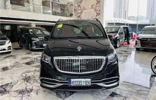 迈巴赫商务车(迈巴赫商务车7座vs680)