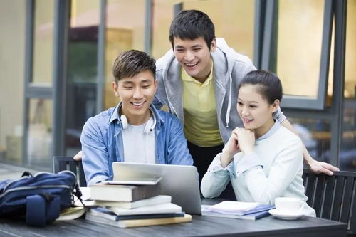 短剧千金入职记——99集的职场与成长之旅