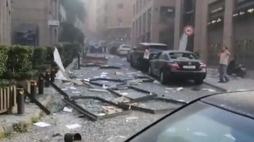 中国公民撤离行动，黎巴嫩撤离车顶贴国旗的背后故事