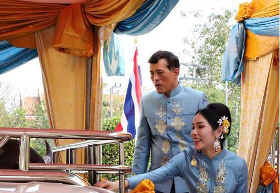 短剧我爹是皇帝啊——穿越与皇权的交织