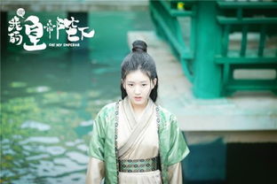 穿越剧短剧陛下，这纨绔开挂了的魅力与解读