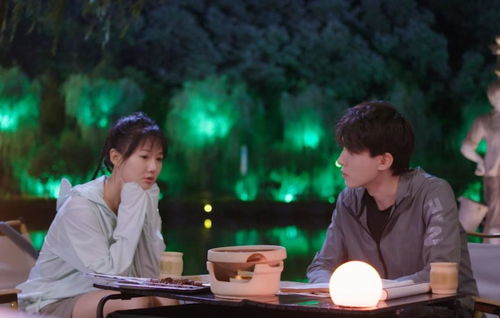 短剧引她入室，一场情感与命运的交织