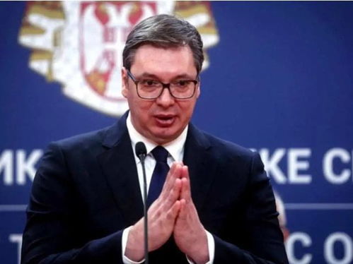 武契奇坚决反驳同时坐两把椅子的质疑 武契奇坚决反驳同时坐两把椅子的质疑