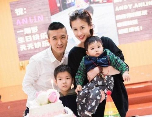 曝杨子黄圣依离开镜头后关系依然紧密 曝杨子黄圣依离开镜头后关系依然紧密