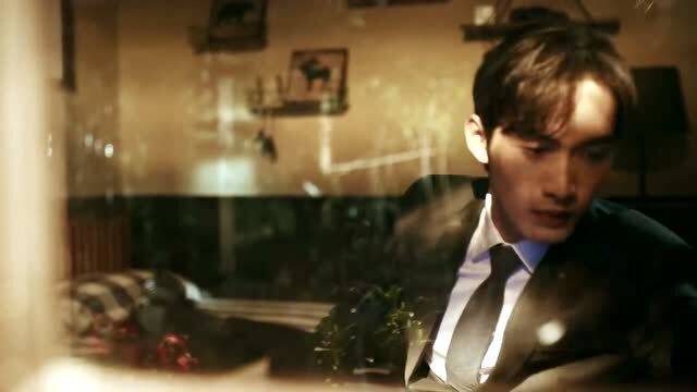 杨幂与沈腾的职场故事，眼里无光背后的奋斗与坚持