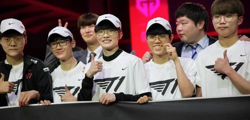 T1与GEN的巅峰对决,电竞赛场上的精彩瞬间 T1与GEN的巅峰对决,电竞赛场上的精彩瞬间