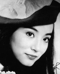 林青霞晒照庆祝70岁生日，岁月如歌，风华绝代