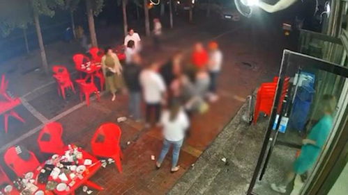 长沙烧烤店内悲剧，三名无辜者惨遭持刀杀害