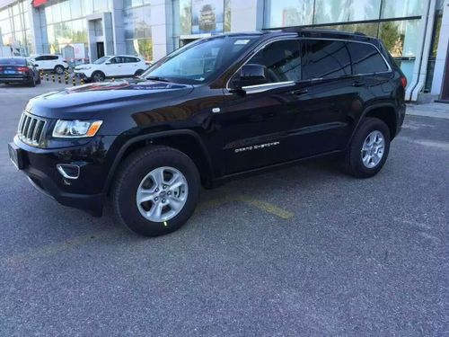 2024款吉普大切诺基(2024款吉普大切诺基图片)