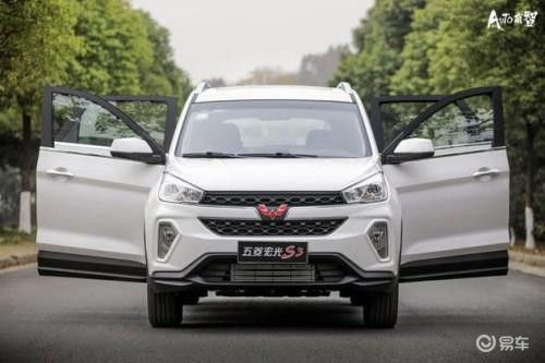 五菱星驰suv2023款价格及图片(五菱星驰suv2023款价格及图片配置)