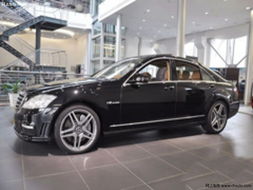 奔驰s65amg(奔驰s65AMG2010款图片) 奔驰s65amg(奔驰s65AMG2010款图片)
