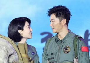 李晨深夜陪伴,张真源的行李整理记 李晨深夜陪伴,张真源的行李整理记