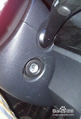 自动挡起步正确方法(荣威自动挡起步正确方法)