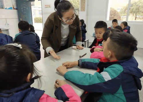 官方回应，幼师下班时间被大量占用，如何保障教育工作者权益？