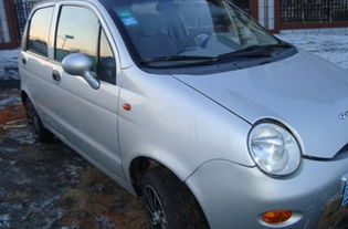 奇瑞qq3(奇瑞3二手车2000元)