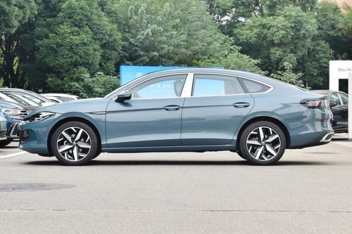 大众凌渡好还是朗逸好(大众凌渡跟朗逸那个值得购买)