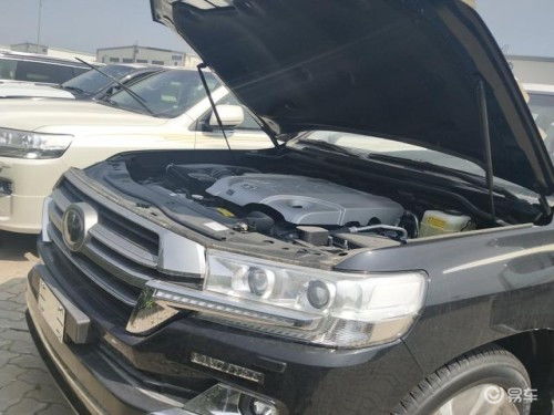 丰田5700陆地巡洋舰(丰田5700陆地巡洋舰价格v8二手)