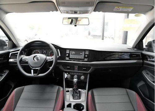 宝来和朗逸对比哪个更胜一筹(朗逸和宝来哪个更值得购买) 宝来和朗逸对比哪个更胜一筹(朗逸和宝来哪个更值得购买)