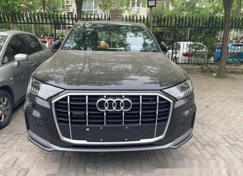 奥迪a8lw12顶配(奥迪a8lw12顶配豪华版中网几横几)