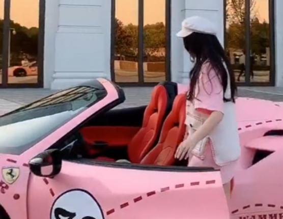 法拉利458(法拉利458落地多少钱)